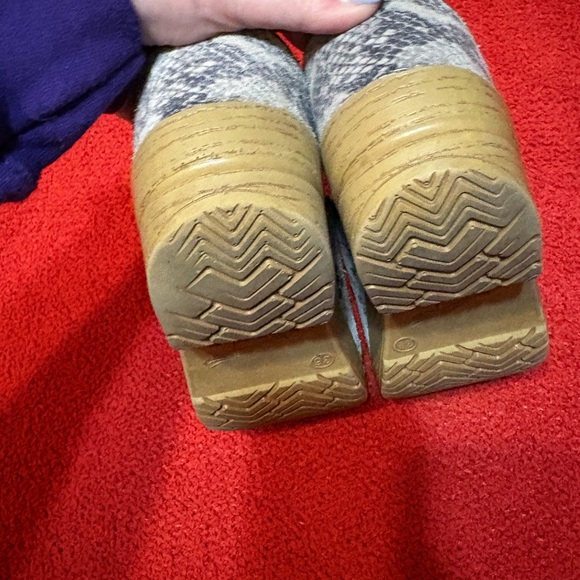 Snakeskin Patterned Dansko - Picture 4 of 6